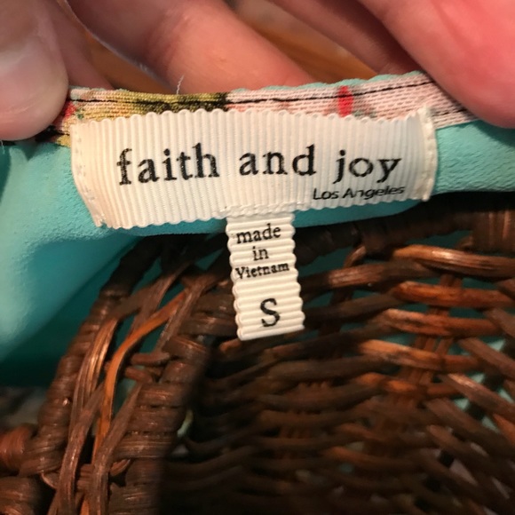 Faith and Joy Sleeveless Shirt Size Small - Picture 3 of 5